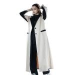 معطف طويل أنيق مع صدرية وياقة متباينة