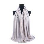 شال قطن وشيفون بحواف مخيطة – أسمر فاتح