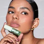 زيت شفاه مرطب من شَجلام جيلي واو