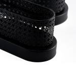 مجموعة سلال تخزين معدنية أنيقة بيضاوية الشكل.