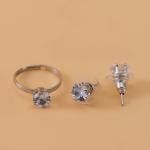 طقم عقد القلب الكريستالي مع أقراط وخاتم متناسقين