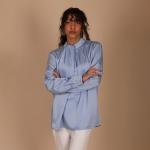 بلوزة سيدات حريرية برقبة رباط أنيقة ناعمة