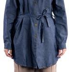 قميص دنيم نسائي مع خصر بحزام وأزرار أمامية