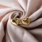 أقراط قلبية لامعة يدوية