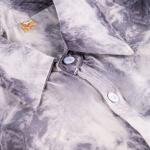 قميص ستورم ماربل ساتان بتصميم دوامات رمادية لامعة بياقة كلاسيكية