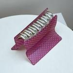 مشبك شعر بنمط النقاط بلمسة لامعة وقبضة فضية